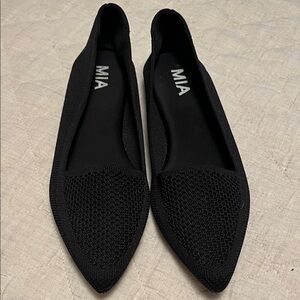 MIA Women's Elegant Black Loafers